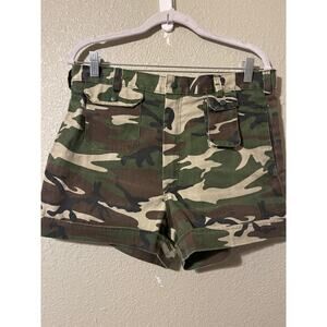 Black sheep women’s camo shorts size 34